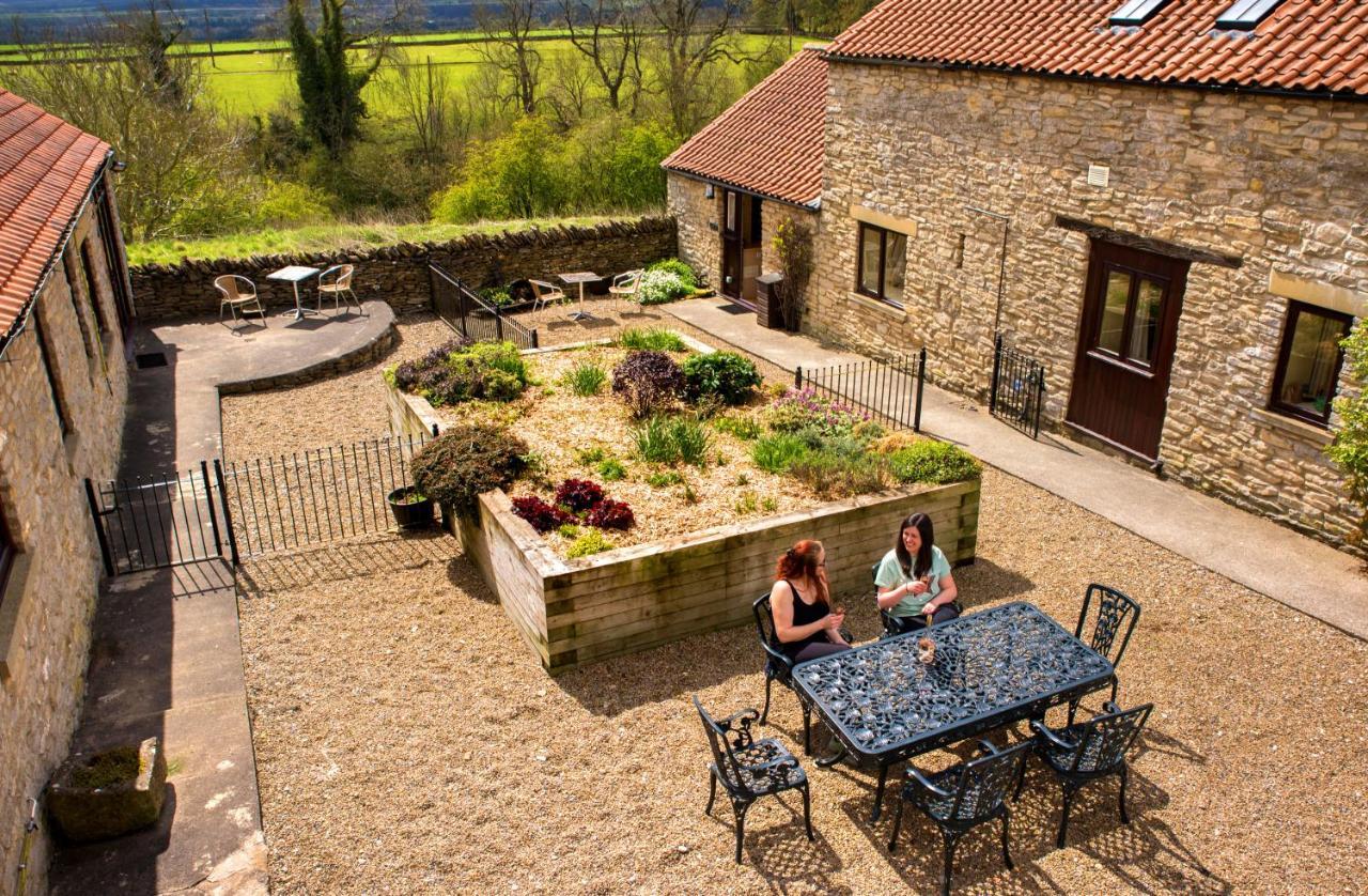 Valley View Farm Holiday Cottages 赫尔姆斯利 外观 照片
