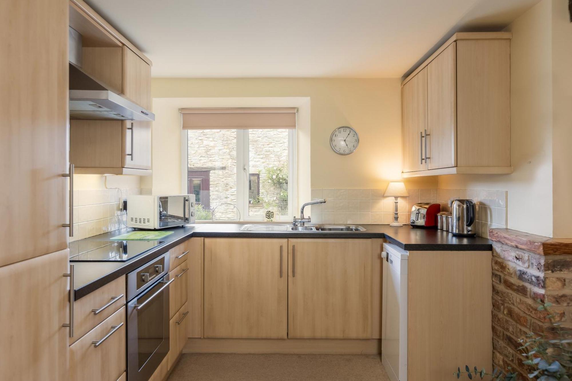 Valley View Farm Holiday Cottages 赫尔姆斯利 外观 照片