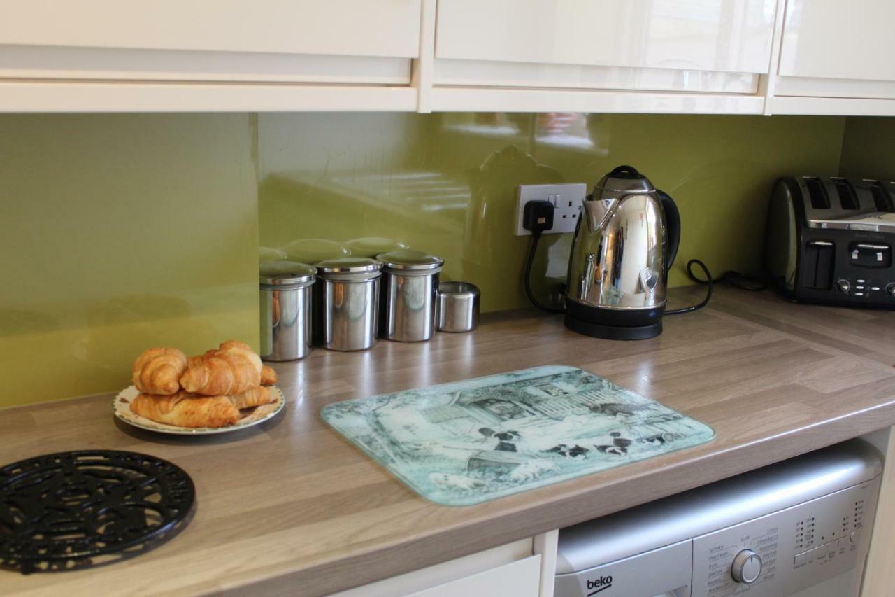 Valley View Farm Holiday Cottages 赫尔姆斯利 外观 照片